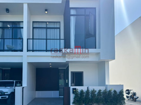 🌴 Villa La Richie พูลวิลล่าหรู ดีไซน์ทันสมัย ในพัทยา