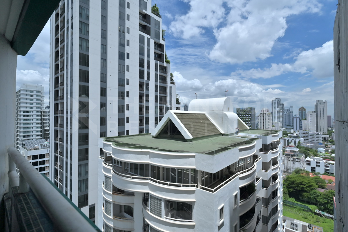 รูป ลาส โคลินาส คอนโดมิเนียม ใกล้ BTS สถานีอโศก ขนของย้ายเข้าได้ทันที - รูปที่ 8/10