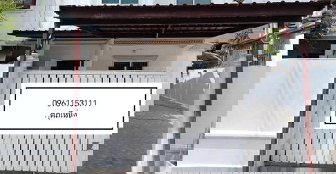 Town House For Rent ถนนแฮปปี้แลนด์สาย1