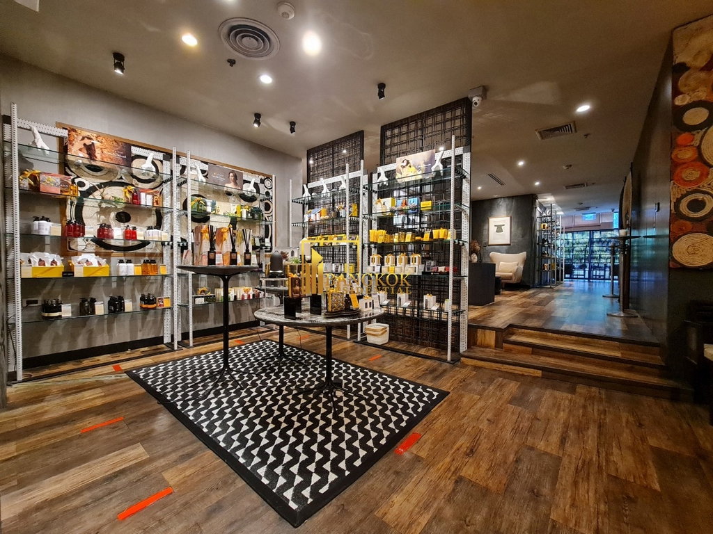 รูป Luxurious 2 Bedroom Serviced Apartment in Phrom Phong Area - BR7096SA - รูปที่ 39/41