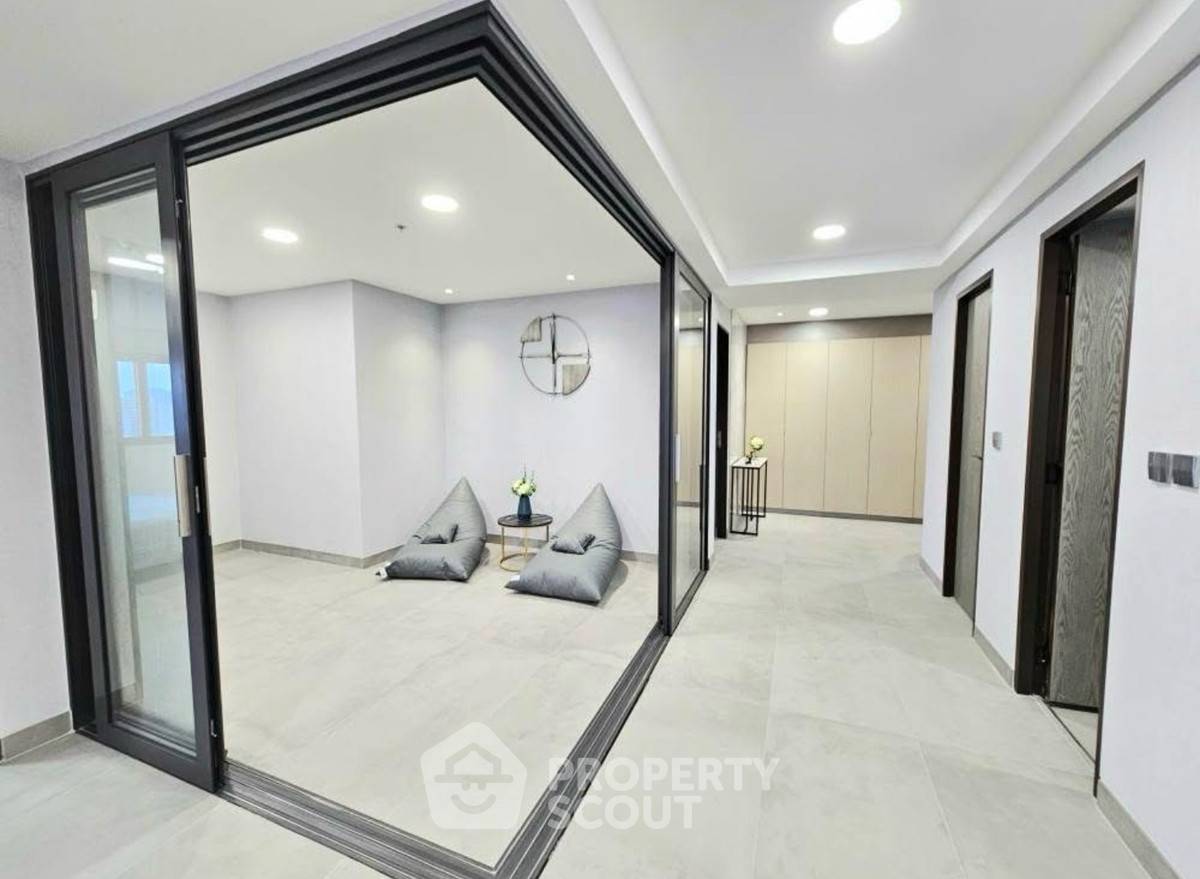 รูป คอนโด 3-ห้องนอน ที่ เดอะวอเตอร์ฟอร์ด ไดมอน ทาวเวอร์ สุขุมวิท ใกล้ BTS พร้อมพงษ์ (ID 2730171) - รูปที่ 8/21