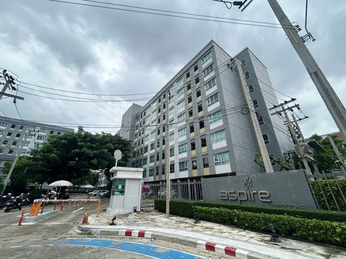ขายคอนโด 1 ห้องนอน 28.2 ตร.ม. แอสปาย สาทร - ตากสิน (บริค โซน)