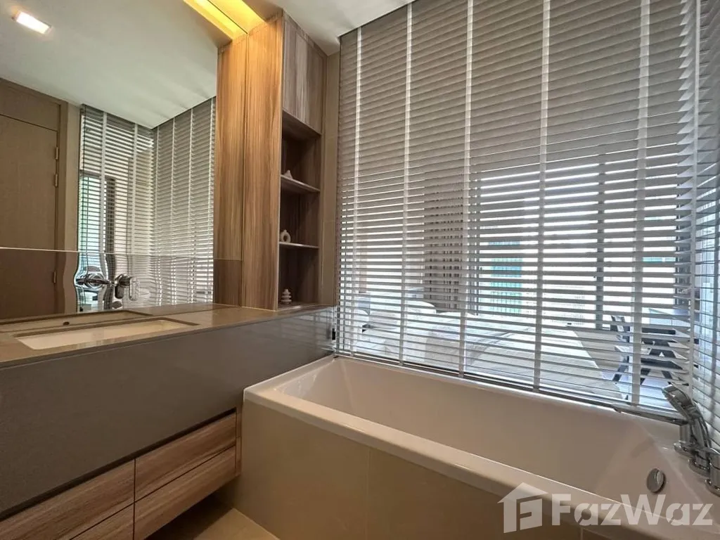 picture The esse Asoke 6129750 - 8/9