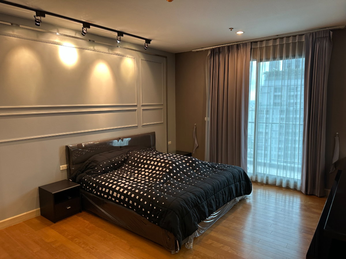 รูป ขายคอนโดหรูใจกลางเมือง Villa Asoke ชั้น 41 เนื้อที่ 125.42 ตร.ม. ราคาขาย 20M - รูปที่ 4/10