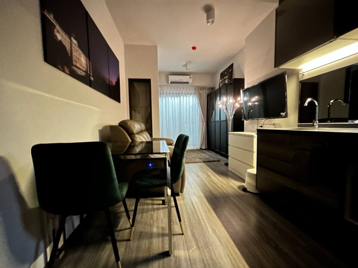 รูป Ideo Chula Samyan【𝐒𝐄𝐋𝐋 & 𝐑𝐄𝐍𝐓】🔥ห้องแต่งโมเดิร์นเรียบหรู เฟอร์lพรีเมี่ยมบิ้วอินลงตัวทุกมุม🔥 ติดต่อไลน์ไอดี: @hacondo - รูปที่ 3/7