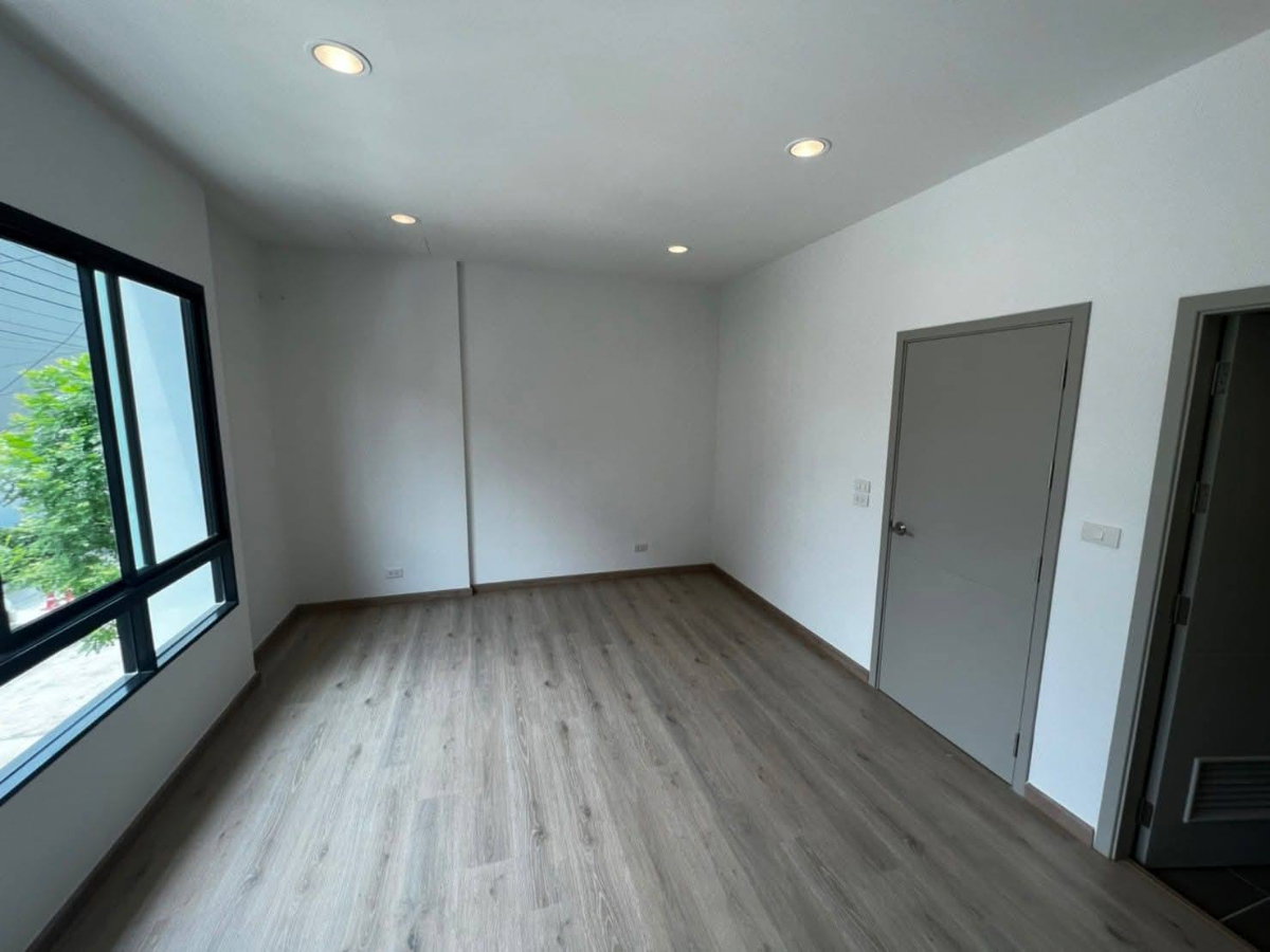 รูป 🔴RV21392🟡 ให้เช่าถูกมาก👍 ทาวน์โฮม พรีเมียม เพลส พหลโยธิน - รามอินทรา 💛🧡 ✅แอดไลน์ @mproperty (มี @ ด้วย) แอดมินตอบไว - รูปที่ 2/38