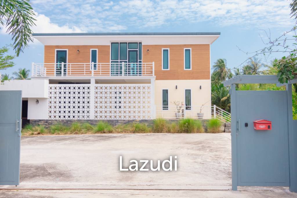 picture MODERN LOFT-STYLE CONTAINER HOME : 4 bed on large plot 2 rai - 44/46