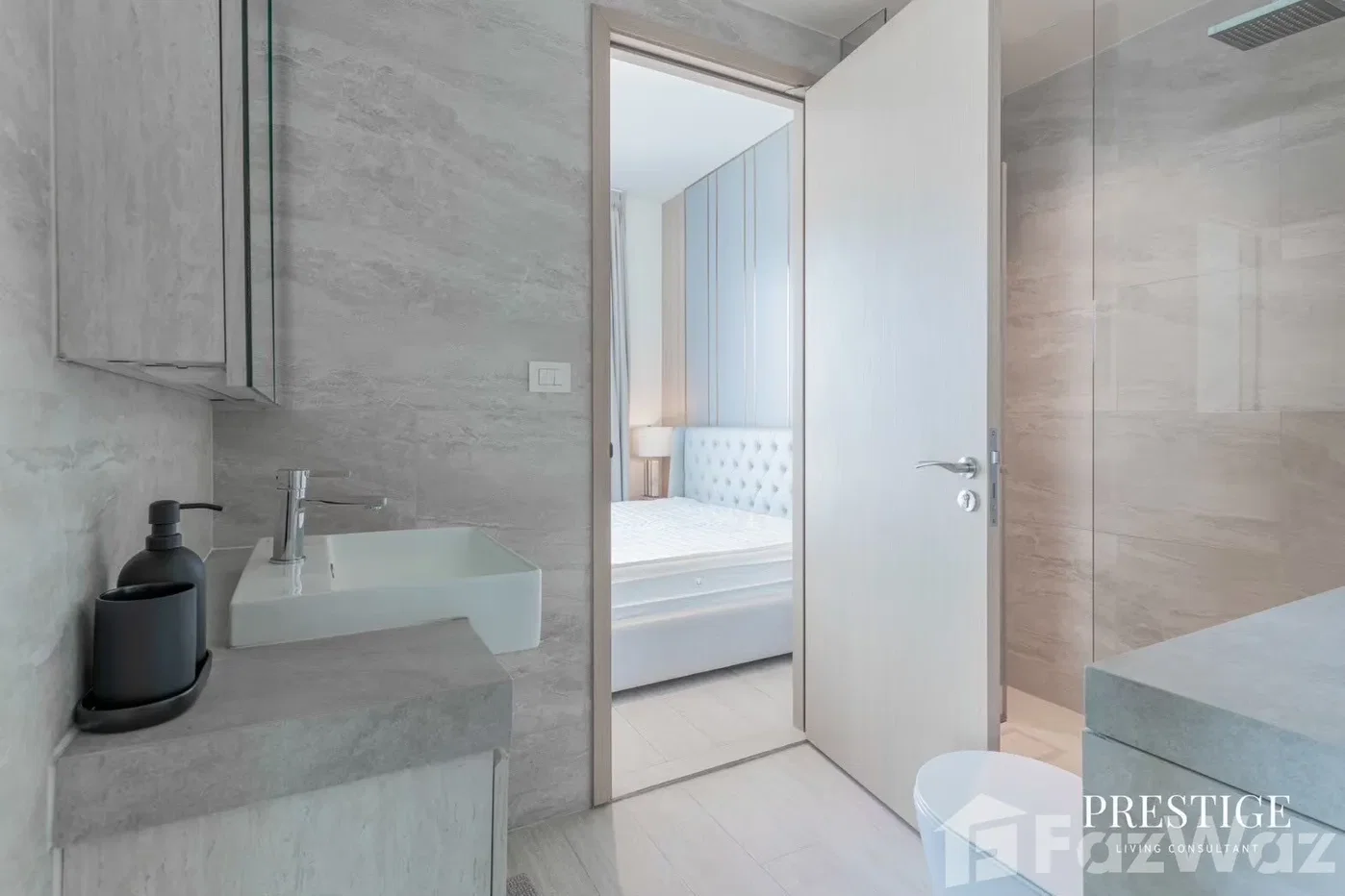 picture . 5372301 - 6/9