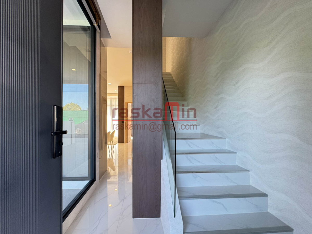 รูป 🌴 Villa La Richie พูลวิลล่าหรู ดีไซน์ทันสมัย ในพัทยา - รูปที่ 2/18