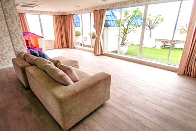 Condos for rent : LTH7312 – Kiarti Thanee City Mansion FOR RENT 4 beds 3 baths size 420 Sq.M. Near MRT Phetchaburi station ONLY 100k/month