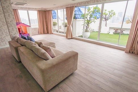 LTH7312 – Kiarti Thanee City Mansion FOR RENT 4 beds 3 baths size 420 Sq.M. Near MRT Phetchaburi station ONLY 100k/month