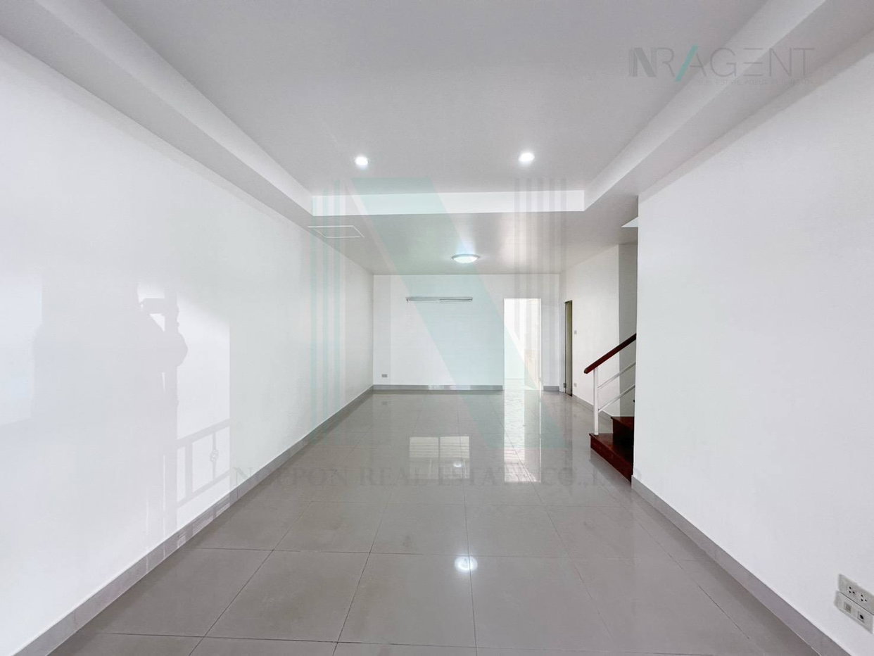 รูป 📌 ขายทาวน์เฮาส์ โครงการ สวนหลวงวิลล์ 6 2 ชั้น 3 ห้องนอน 2 ห้องน้ำ - รูปที่ 3/8