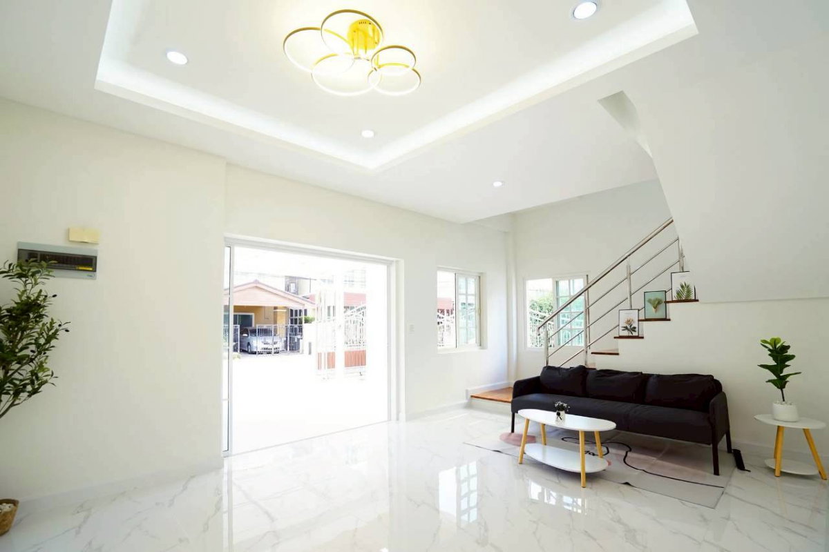 รูป ขาย ทาวน์โฮมแฝด 3 ชั้น หลังริม  รีโนเวทใหม่  สไตล์มินิมอล   #หมู่บ้านลภาวัน 17  ราชพฤกษ์  ใกล้เซ็นทรัล เวสเกต - รูปที่ 7/29