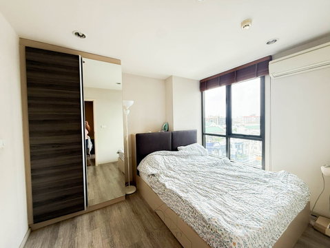 Centric Ari Station – Condo for Rent