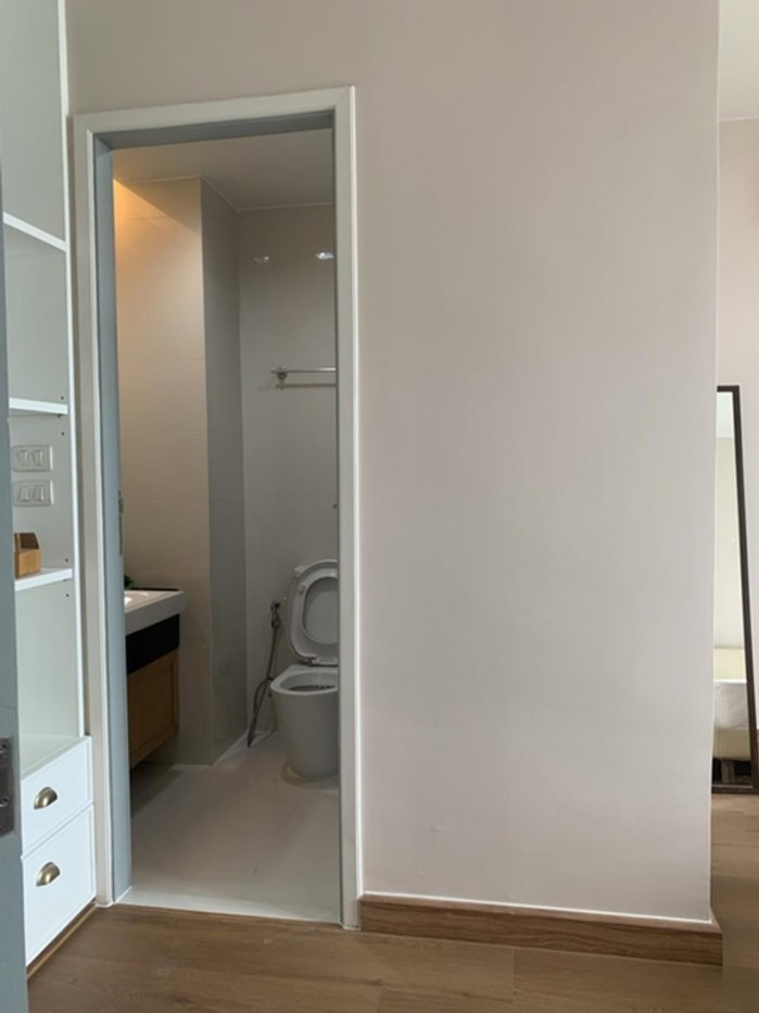 รูป Ideo Verve Ratchaprarop【𝐑𝐄𝐍𝐓】🔥ห้องแต่งคลีนสไตล์โมเดิร์น โปร่งสบายตา🔥 ติดต่อไลน์ไอดี: @hacondo - รูปที่ 7/7