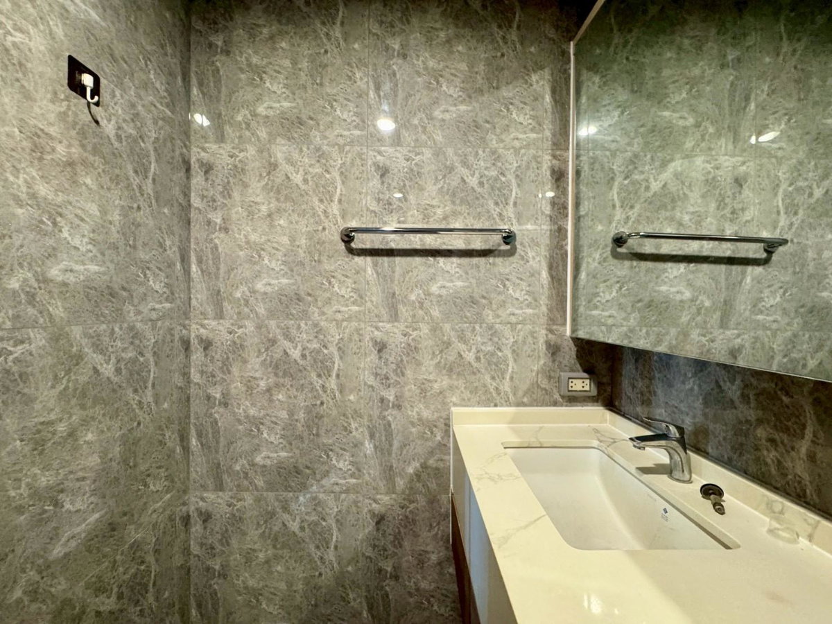 รูป คอนโด Artisan Ratchada รัชดา 1ห้องนอน 1ห้องน้ำ ห้องใหญ่45 ตร.ม. ห้องสวยมาก สภาพใหม่เอี่ยม MRTศูนย์วัฒนธรรม ใกล้สถานทูตเกาหลี - รูปที่ 17/25