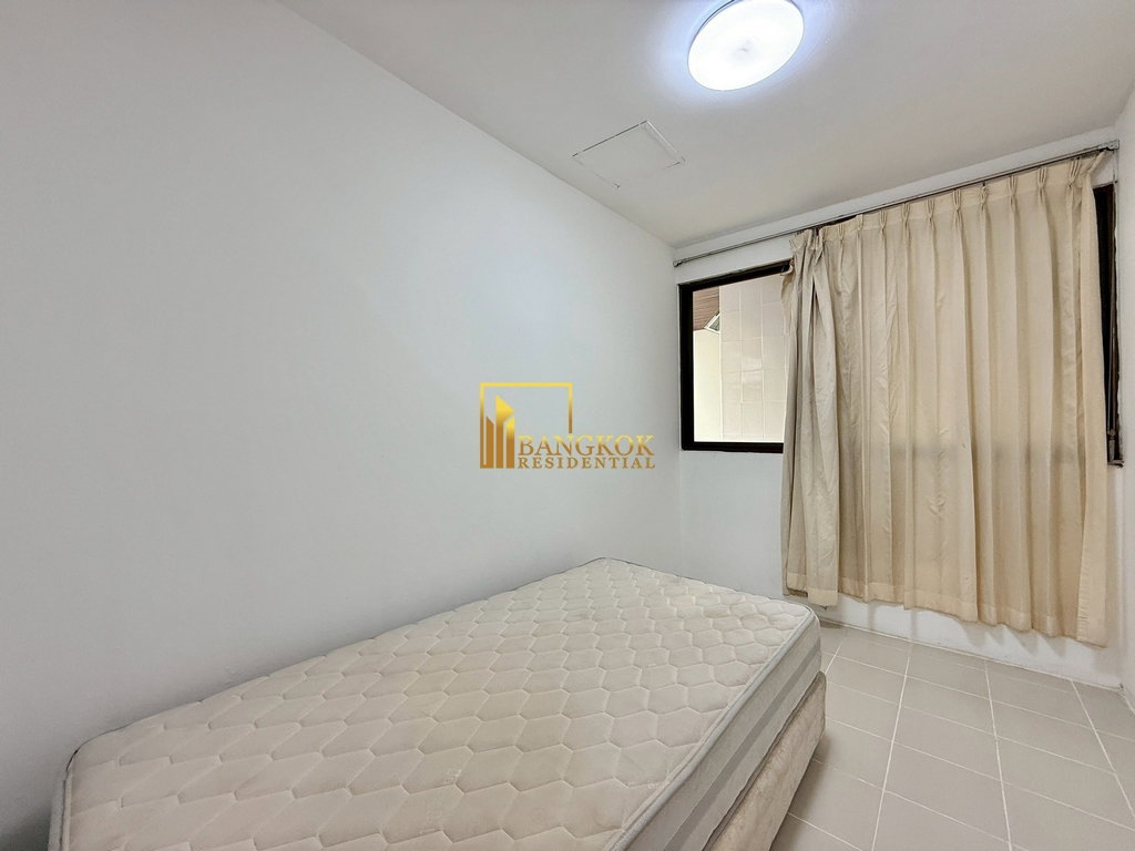 รูป Elegant 4 Bedroom Penthouse Apartment in Phrom Phong - BR20104AP - รูปที่ 51/61