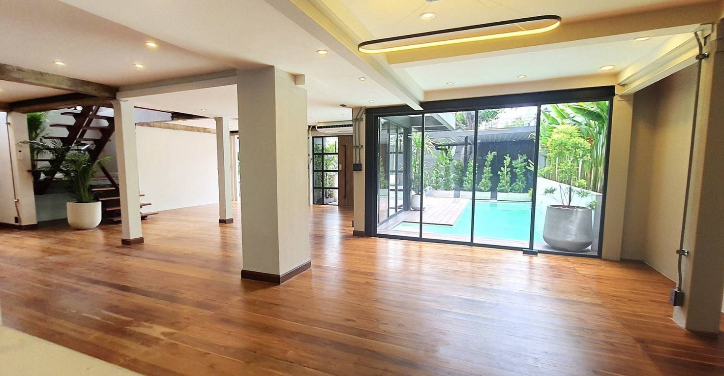 picture LTHC7204 – Single Home Office in Onnut area FOR SALE 4 beds 2 baths Size 300 Sq.M. Near BTS Onnut Station ONLY 24.9 MB - 2/6