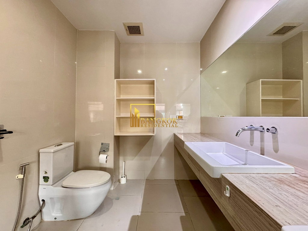 รูป Spacious 3 Bed Luxury Apartment For Rent in Phrom Phong - BR20176AP - รูปที่ 29/37