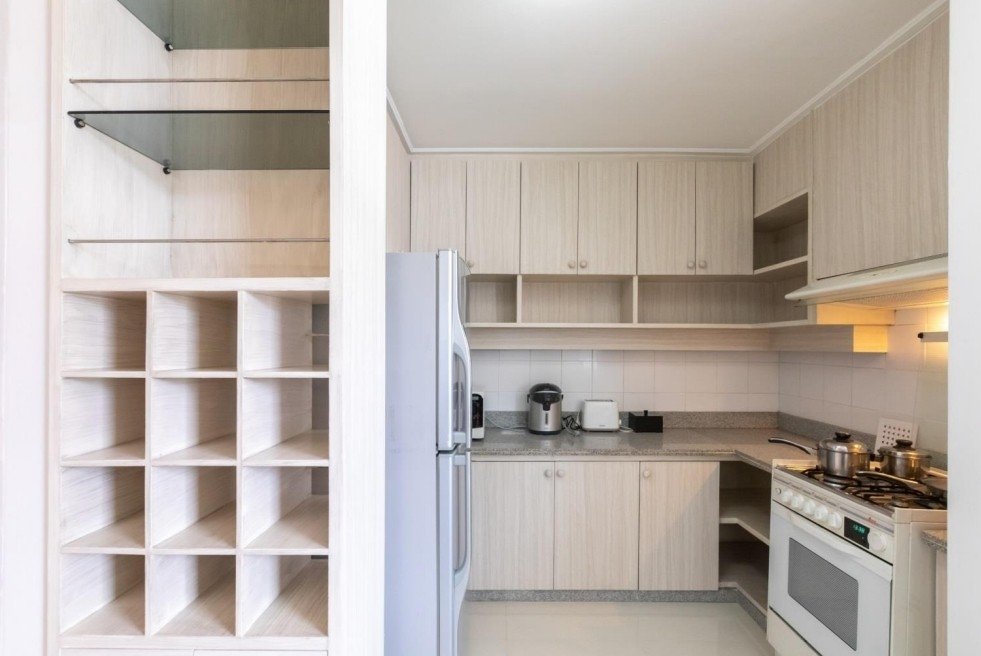 รูป LTH7410 – Krystal Court FOR RENT 2 beds 2 baths size 166 Sq.M.Near BTS Nana station ONLY 76k/month - รูปที่ 2/6