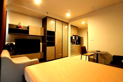 Condos for rent : 🎉 For Rent Condo IDEO PHAHOLYOTHIN - CHATUJAK Building 1, Floor 24,Studio, Room size 29.00 sqm