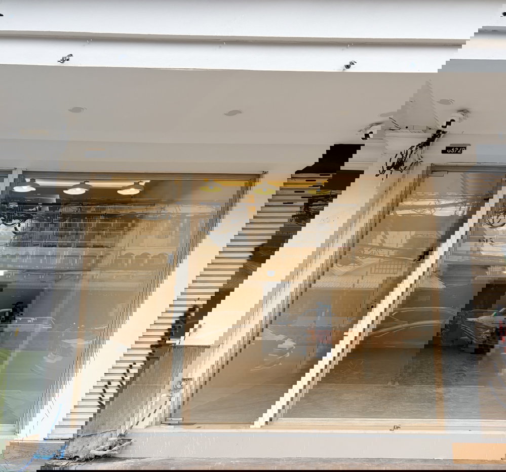 รูป ให้เช่าอาคารพาณิชย์หัวหิน ตึกแถวหัวหินติดถนนเพชรเกษม ใกล้ตลาดไนท์ ทำเลทอง รีโนเวทใหม่ พร้อมเปิดร้าน - รูปที่ 2/10