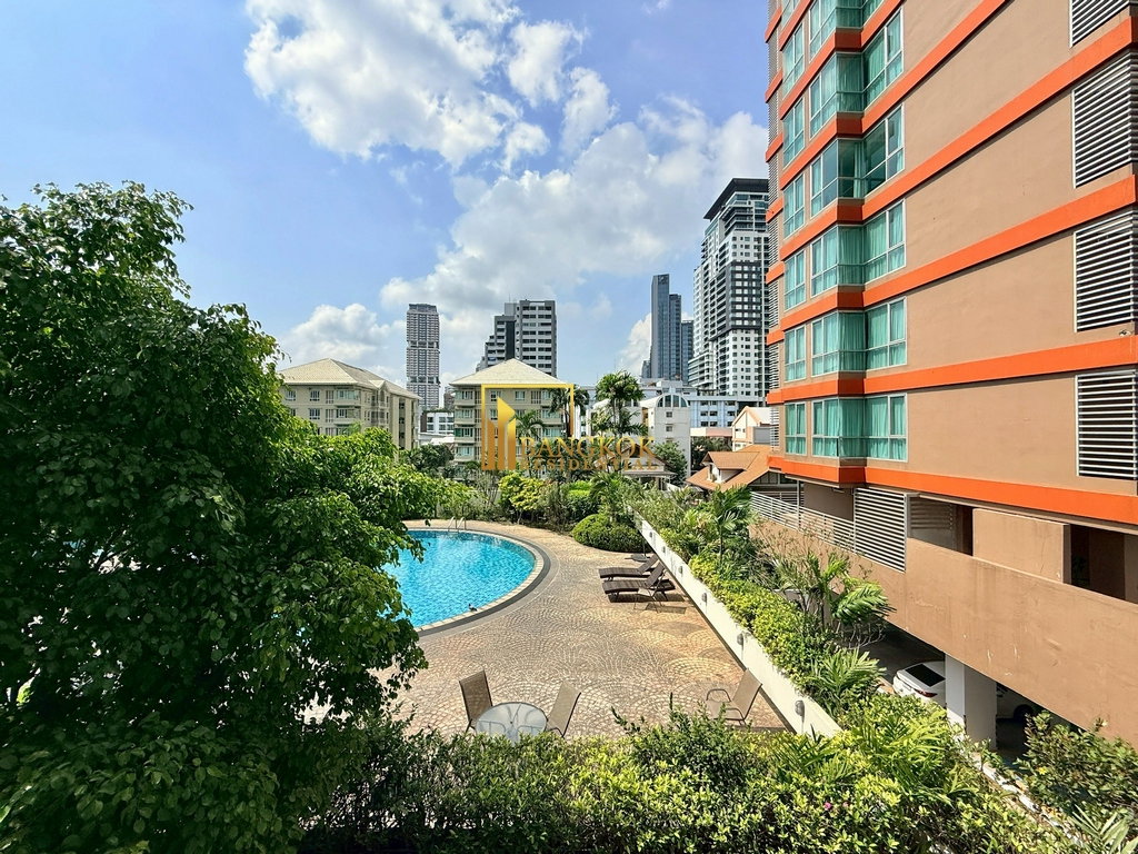 รูป Elegant 4 Bedroom Penthouse Apartment in Phrom Phong - BR20104AP - รูปที่ 33/61