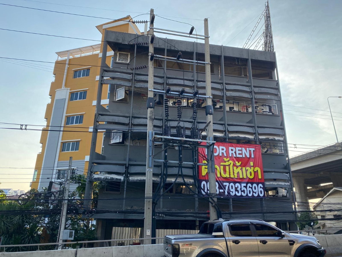 รูป ให้เช่าด่วน ตึก 4 ชั้นทำเลดี ปากซ.สุขุมวิท 48/1 กทม. - รูปที่ 1/3