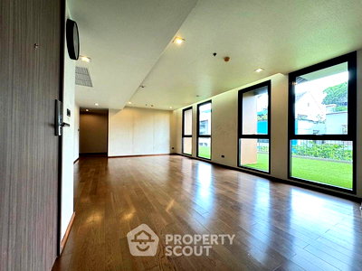 Condos for sale BTS Chong Nonsi : 3-BR Condo at The Hudson Sathorn 7 near BTS Chong Nonsi (ID 2755811)