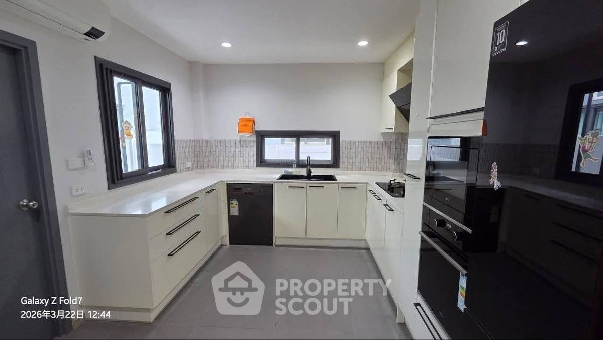 รูป บ้าน 4-ห้องนอน ที่ ภัททา ดีไฟน์ ใน บางละมุง (ID 2755847) - รูปที่ 2/11