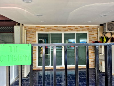 ทาวน์โฮม ม.ราชภัฏพระนคร : ขายทาวน์เฮาส์ 1ชั้น 27ตรว. 3นอน 2ห้องน้ำ ใกล้The mall งามวงค์วาน