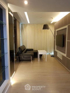1-BR Condo at The Room Sukhumvit 21 near MRT Sukhumvit (ID 2739657)