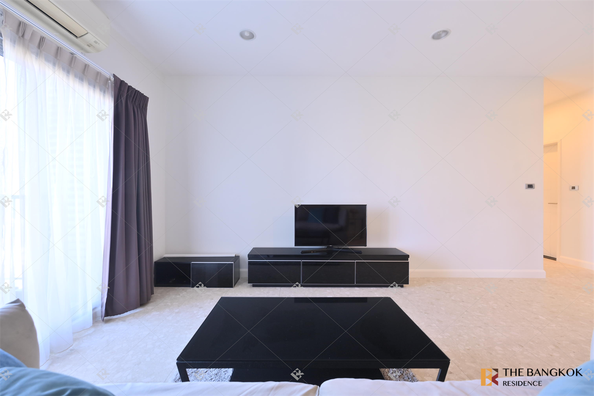 รูป ทำเลแหล่งงาน รายล้อมด้วยไลฟ์สไตล์ เดอะ เครสท์ สุขุมวิท 34 ใกล้ BTS สถานีทองหล่อ - รูปที่ 2/10