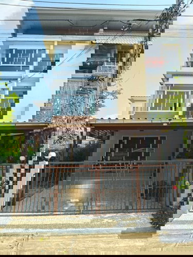 รูป ให้เช่า ทาวน์โฮม 3 ชั้น 3 ห้องนอน ขนาด 36.7 ตรว หมู่บ้านแกรนด์วิลล์ เออร์บานิสท์ เอ็กซ์คลูซีฟ - Grandville Urbanist ลาดพร้าว 101  - รูปที่ 1/24