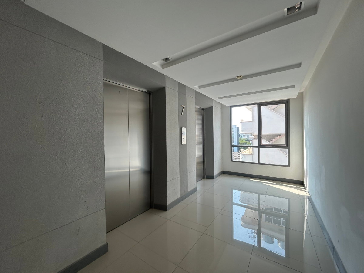 รูป BB 15528 : โว้ค เพลส (Voque Place) - รูปที่ 8/30