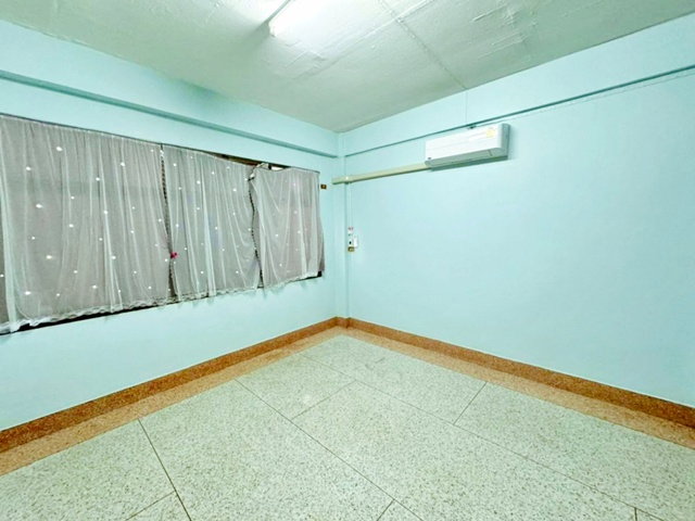 รูป เหมาะค้าขาย หรืออยู่อาศัย อาคารพาณิชย์ 3.5 ชั้น 3 นอน กัลปพฤกษ์ สามแยกบางบอน 900 ม. บางบอน1 3 น้ำ 18 ตร.ว. 230 ตร.ม. - รูปที่ 4/8