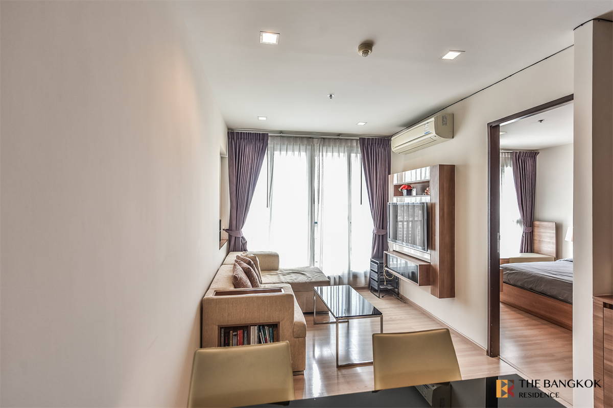 picture RHYTHM Sathorn near BTS Saphan Taksin Special Unit, Great Value - 3/10