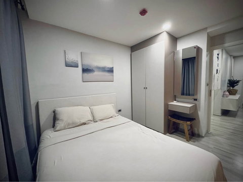  Attitude Bearing ห้องสวย ราคาดี สอบถามเพิ่มเติมได้ที่ Line @condorental