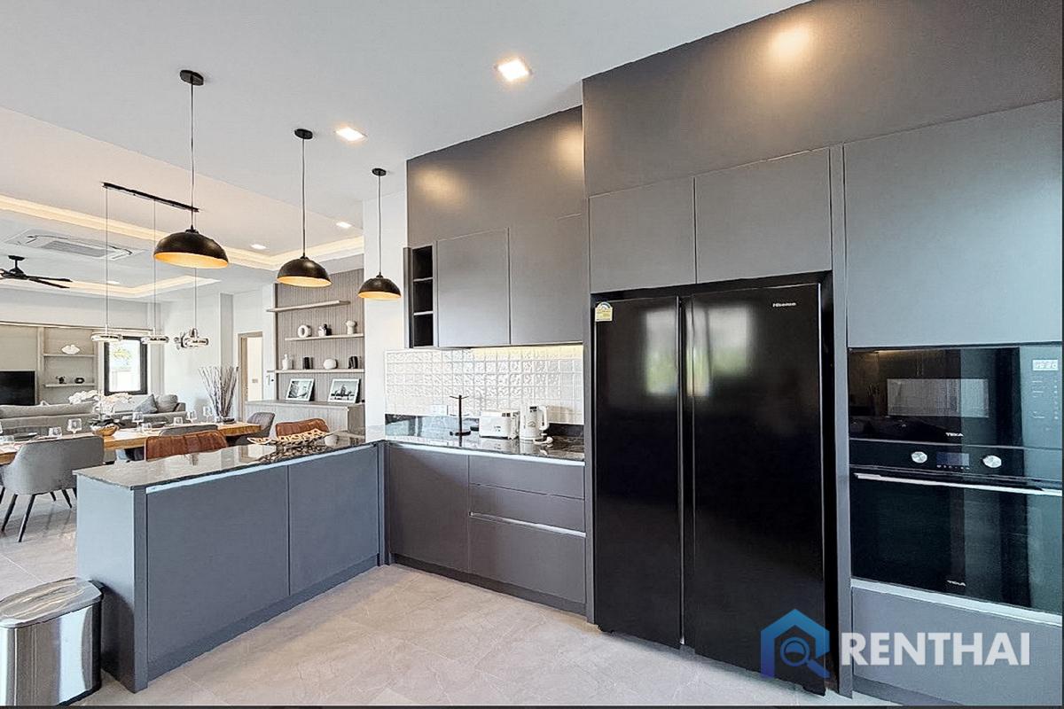 รูป บ้านหรูสไตล์โมเดิร์น 3 ห้องนอน สระว่ายน้ำส่วนตัว พัทยา - รูปที่ 5/20