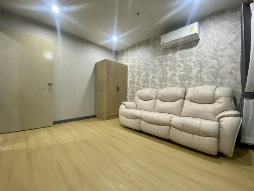 รูป 🔥 ห้องไซส์พิเศษ 100 ตร.ม.! Modern Home Tower ห้องใหญ่ อยู่ได้ทั้งครอบครัว เพียง 38,000 บาท - รูปที่ 8/24