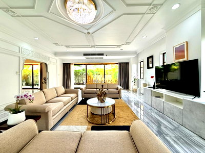 เช่ากิจการ ถนนสุขุมวิท : Elegant 4 Bedroom Penthouse Apartment in Phrom Phong - BR20104AP