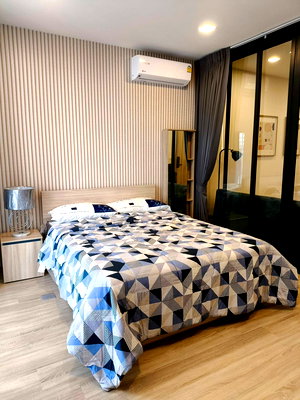 Condos for rent Victory Monument : Room For Rent Condo XT Phayathai  ( Ready to move in) 