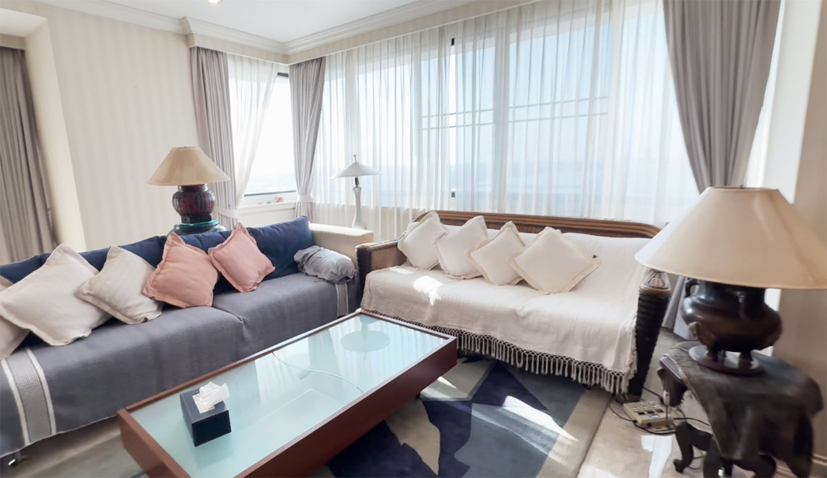 รูป ขายคอนโดหรูริมแม่น้ำ riverine Place1 ห้องใหญ่ 218 ตร.ม. วิวพาโนรามา  4 นอน 4 น้ำ ที่จอดรถส่วนตัว 4 คัน เลิศมาก - รูปที่ 2/11