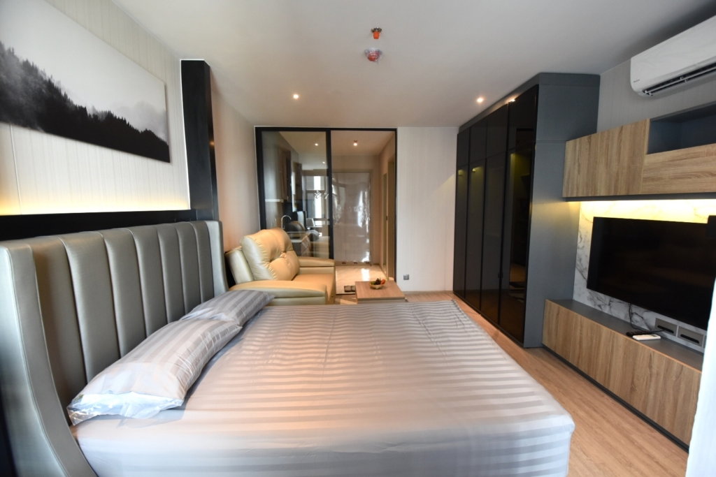 รูป ปล่อยเช่า Rhythm Ekkamai ราคาดี แต่งเฟอร์นิเจอร์ครบ พร้อมเข้าอยู่! - รูปที่ 2/5