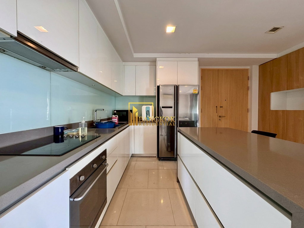 รูป Spacious 3 Bed Luxury Apartment For Rent in Phrom Phong - BR20176AP - รูปที่ 13/37