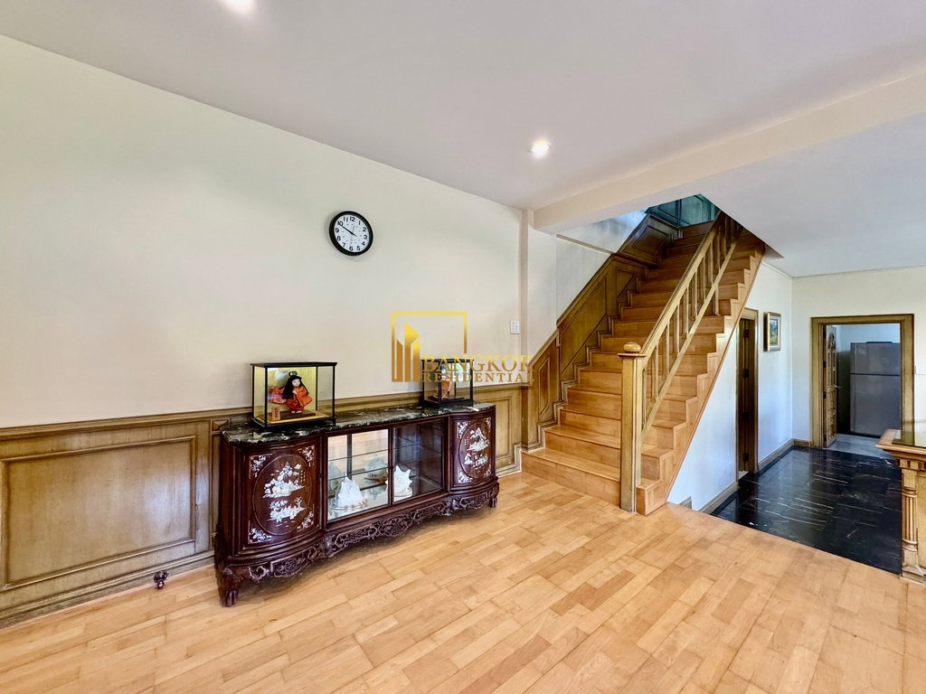 รูป Baan Suan Kasemsuwan | Impressive 3 Bed Townhouse For Rent - BR8860TH - รูปที่ 11/44