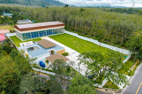 New Pool Villa with Fitness and Tennis court for rent at Thalang Phuket