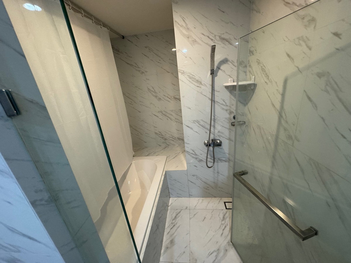 picture ðĨCP-10506ðĨIDEO Mobi Sukhumvit EastpointðLine : @rangrak - 7/9