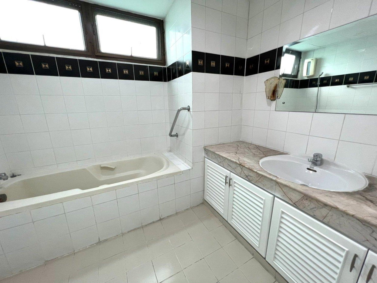 รูป LTH7086 – The Waterford Park FOR SALE 2 beds 3 baths Size 156 Sq.M. Near BTS Thonglor stations ONLY 16 MB - รูปที่ 5/6