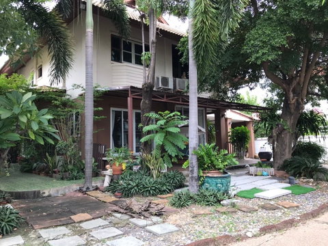 LTH7002 – Single House FOR SALE in Bangna 3 beds 3 baths 250 sq.M. Near BTS Bang Na station ONLY 10.5 MB